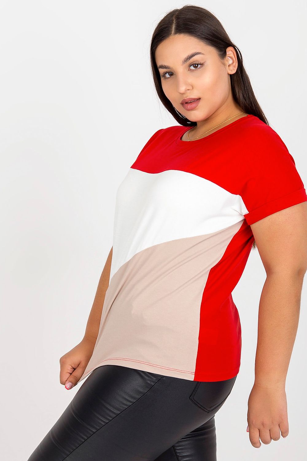 Plus size T-shirt model 166733