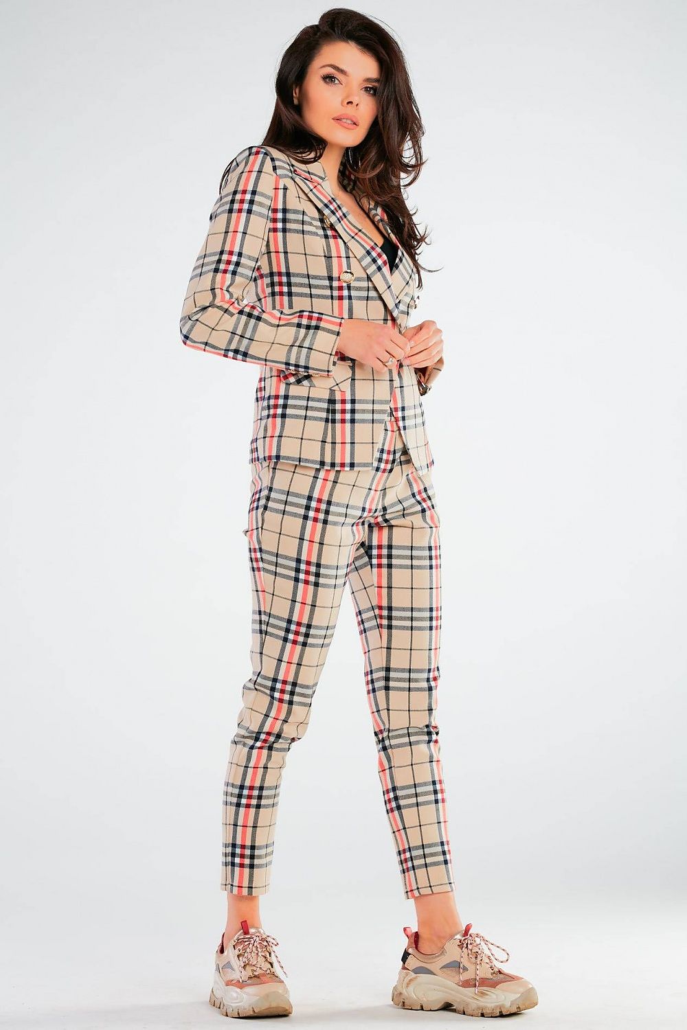 Women trousers model 166817