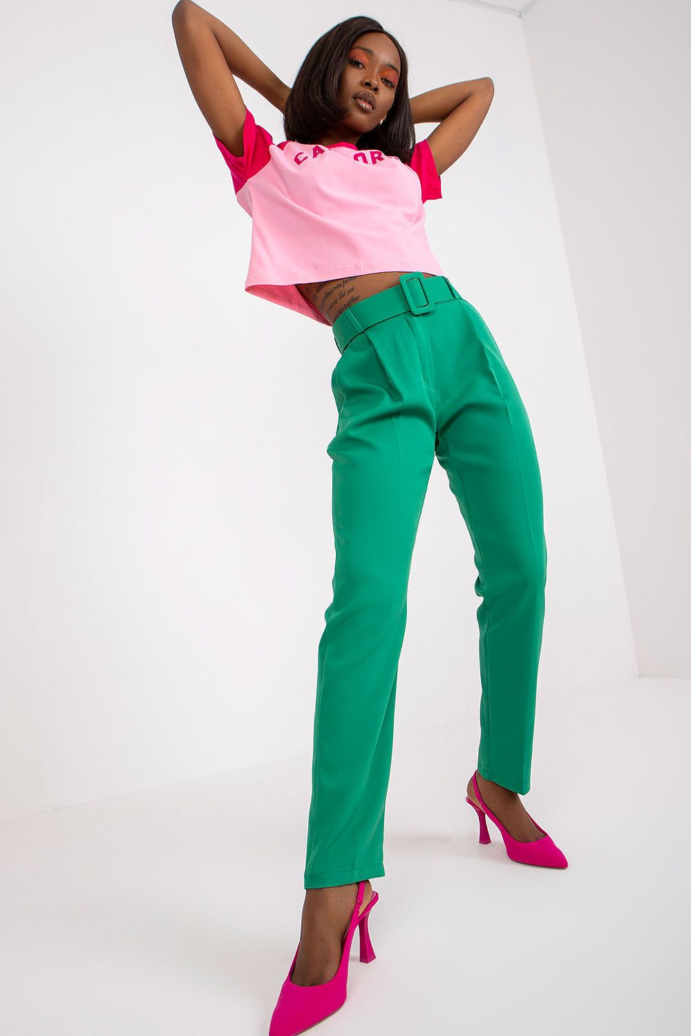 Women trousers model 166884