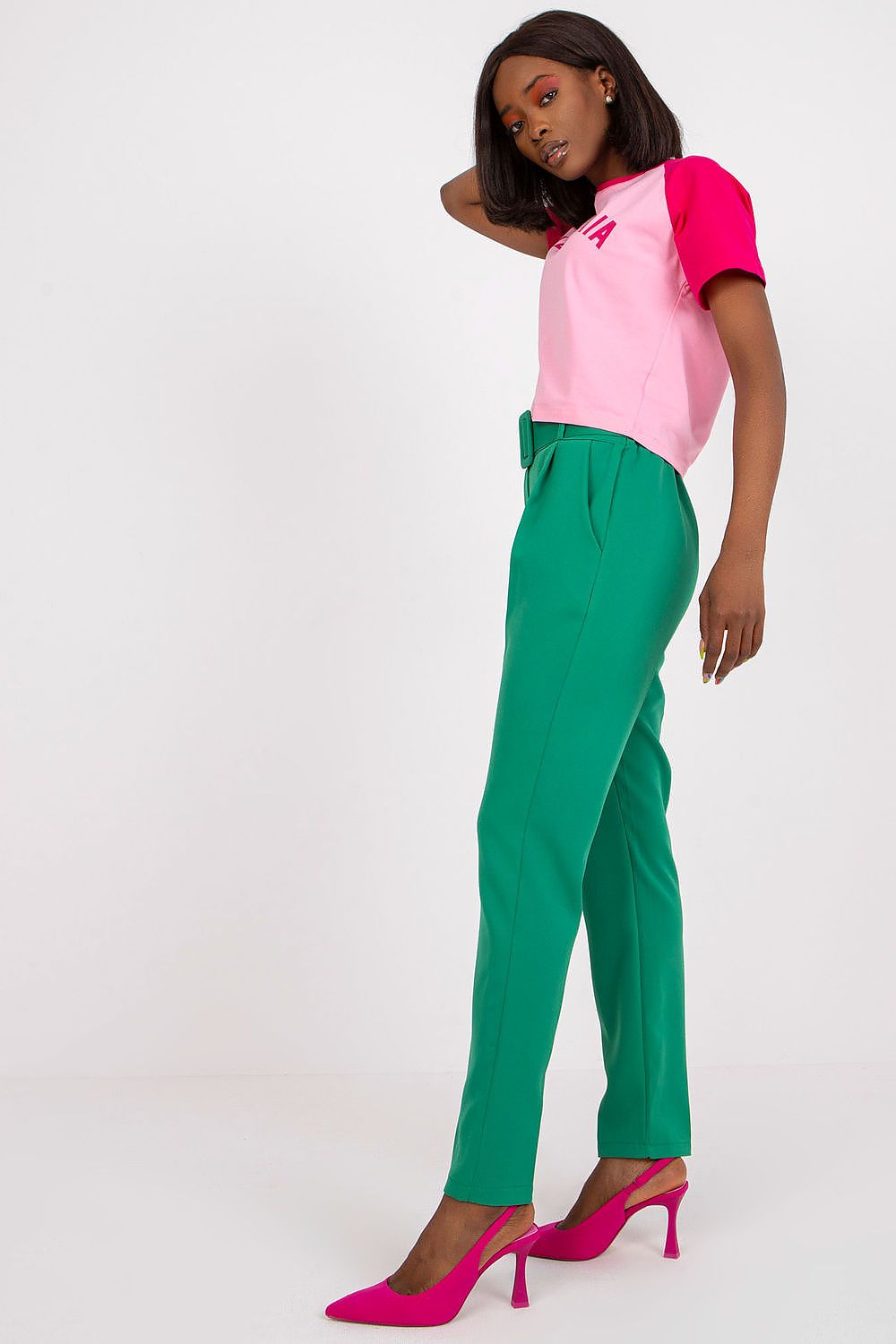 Women trousers model 166884