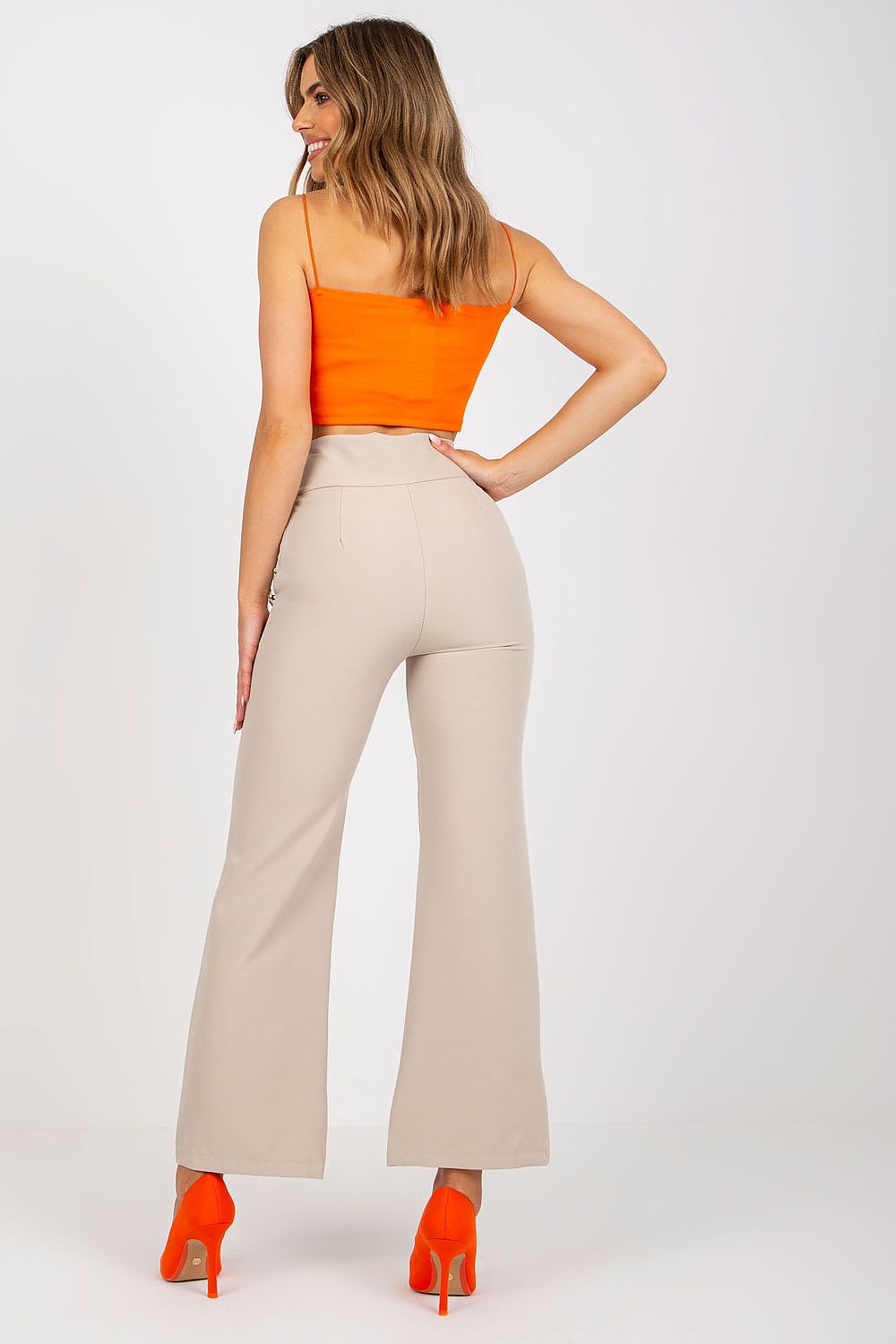 Women trousers model 166892