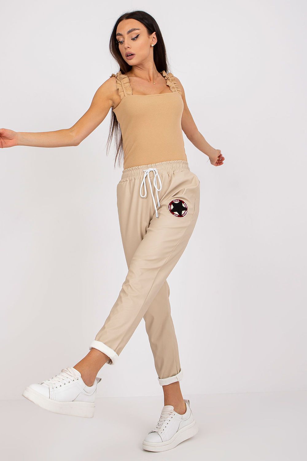 Women trousers model 166989