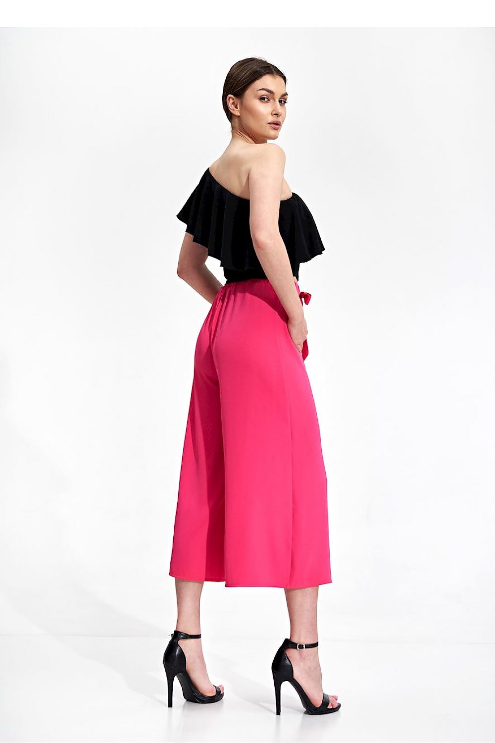 Women trousers model 167229