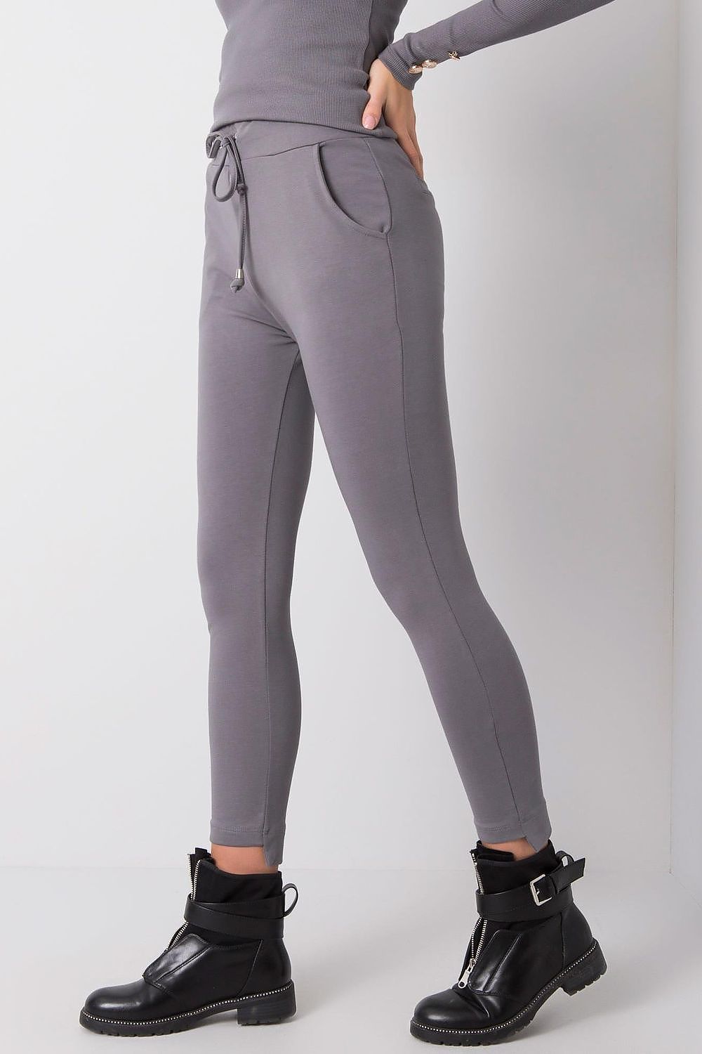 Tracksuit trousers model 167314