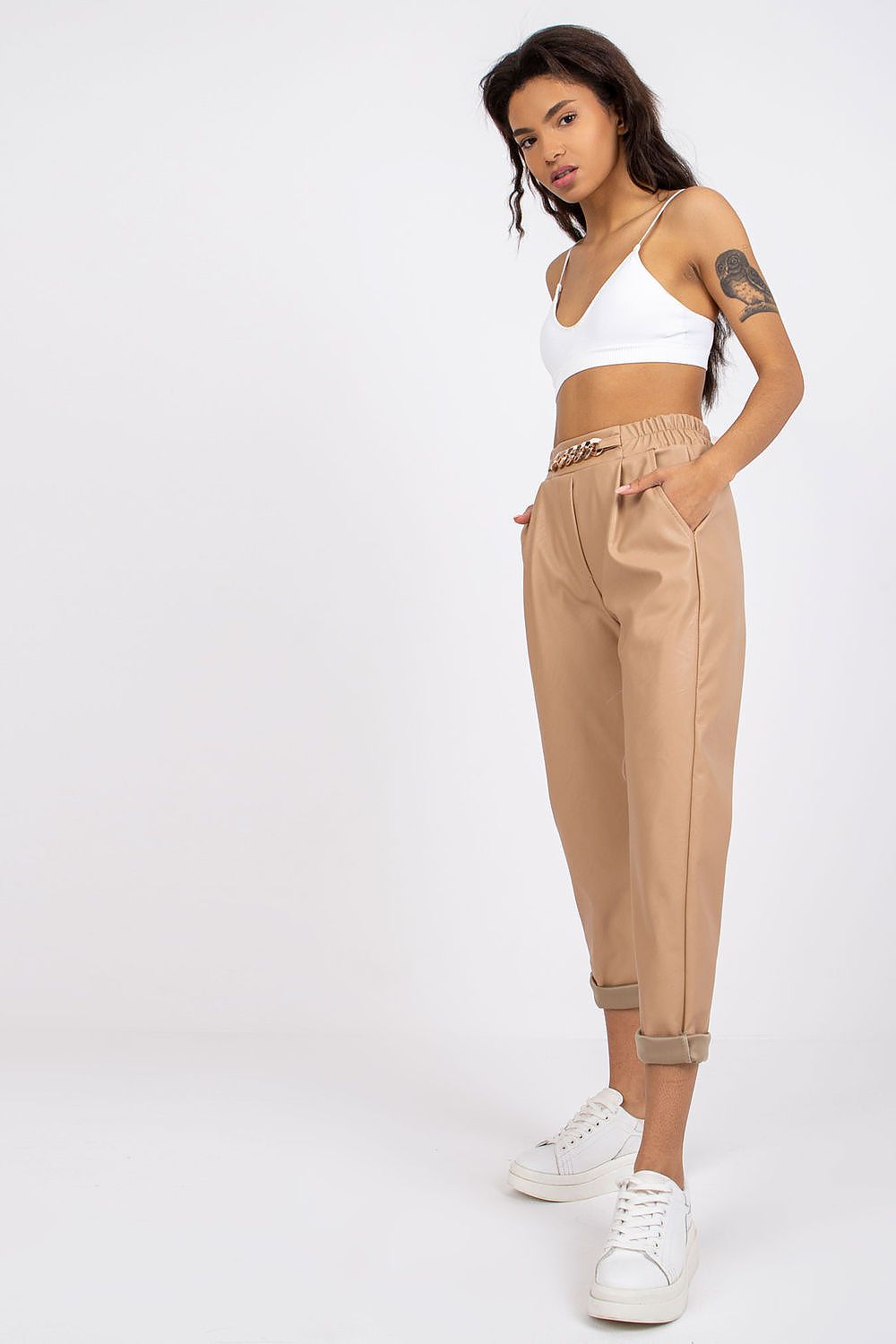 Women trousers model 167380