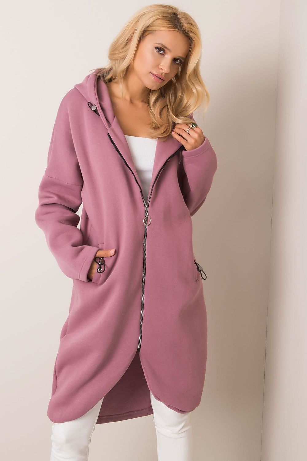 Sweatshirt model 168768