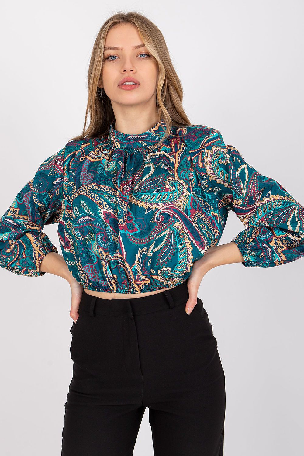 Blouse model 168826