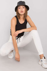Women trousers model 168891