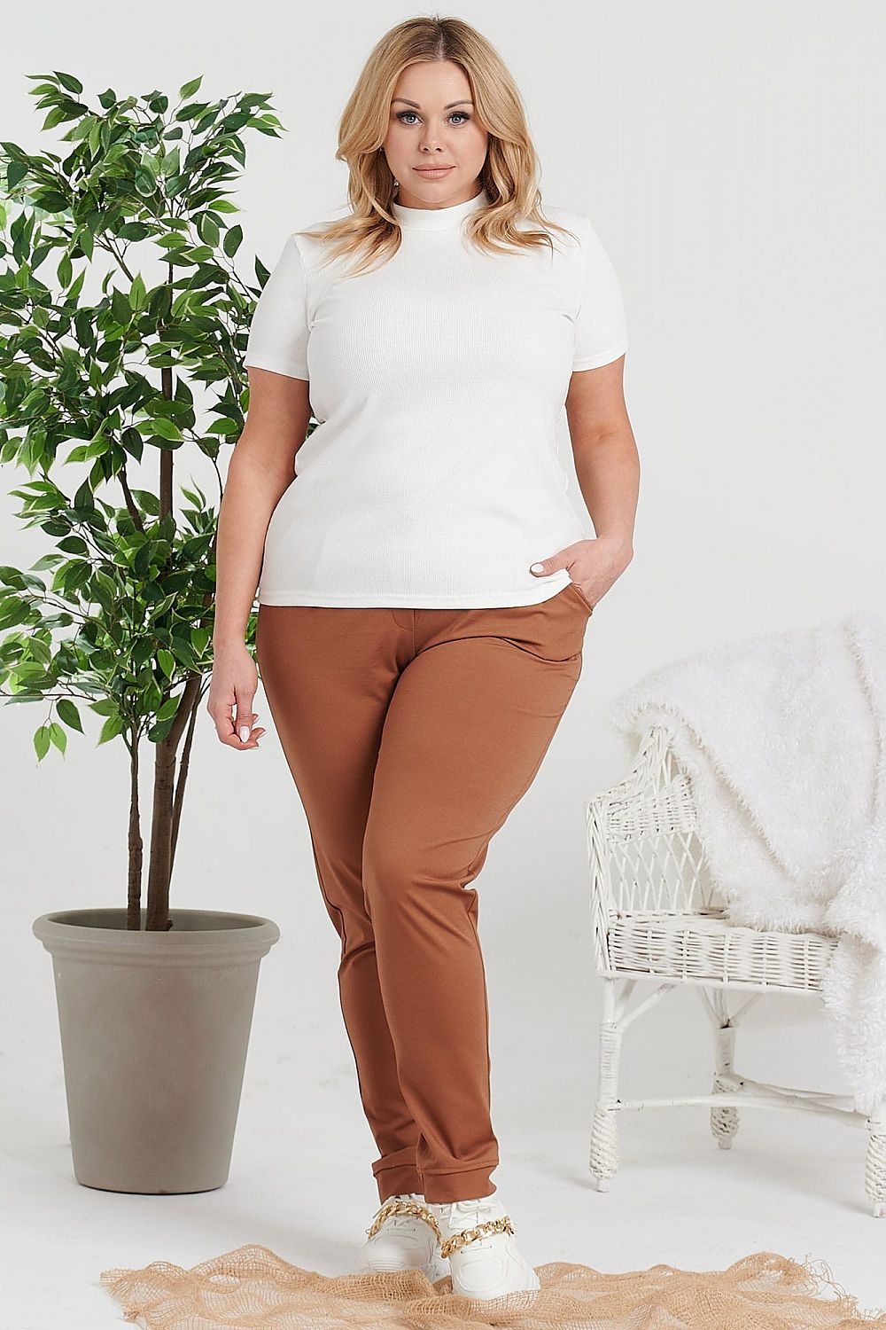 Plus size blouse model 169018