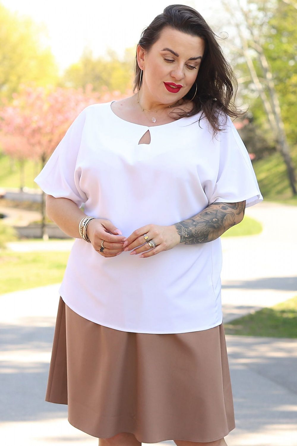 Plus size blouse model 169034