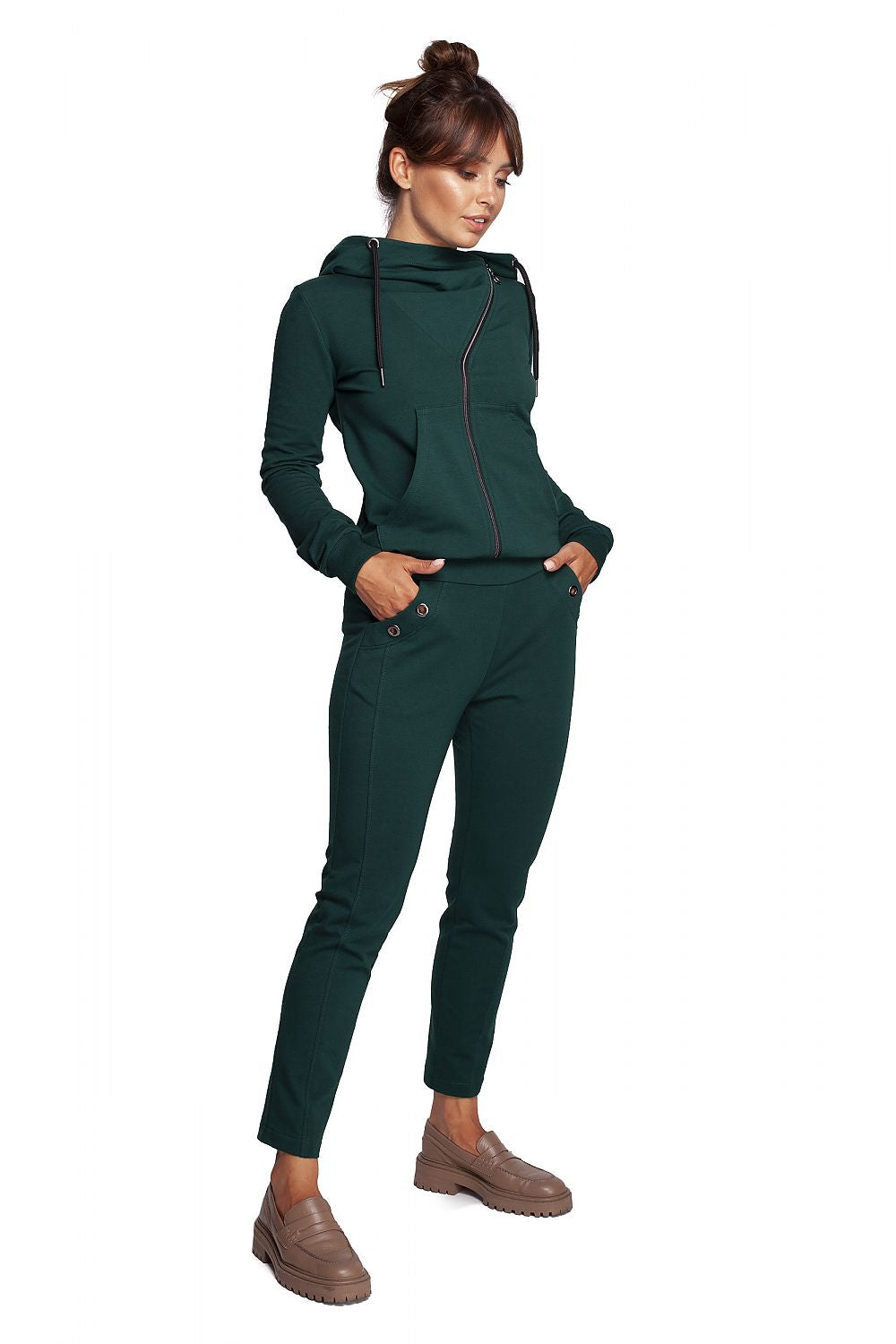 Women trousers model 170185