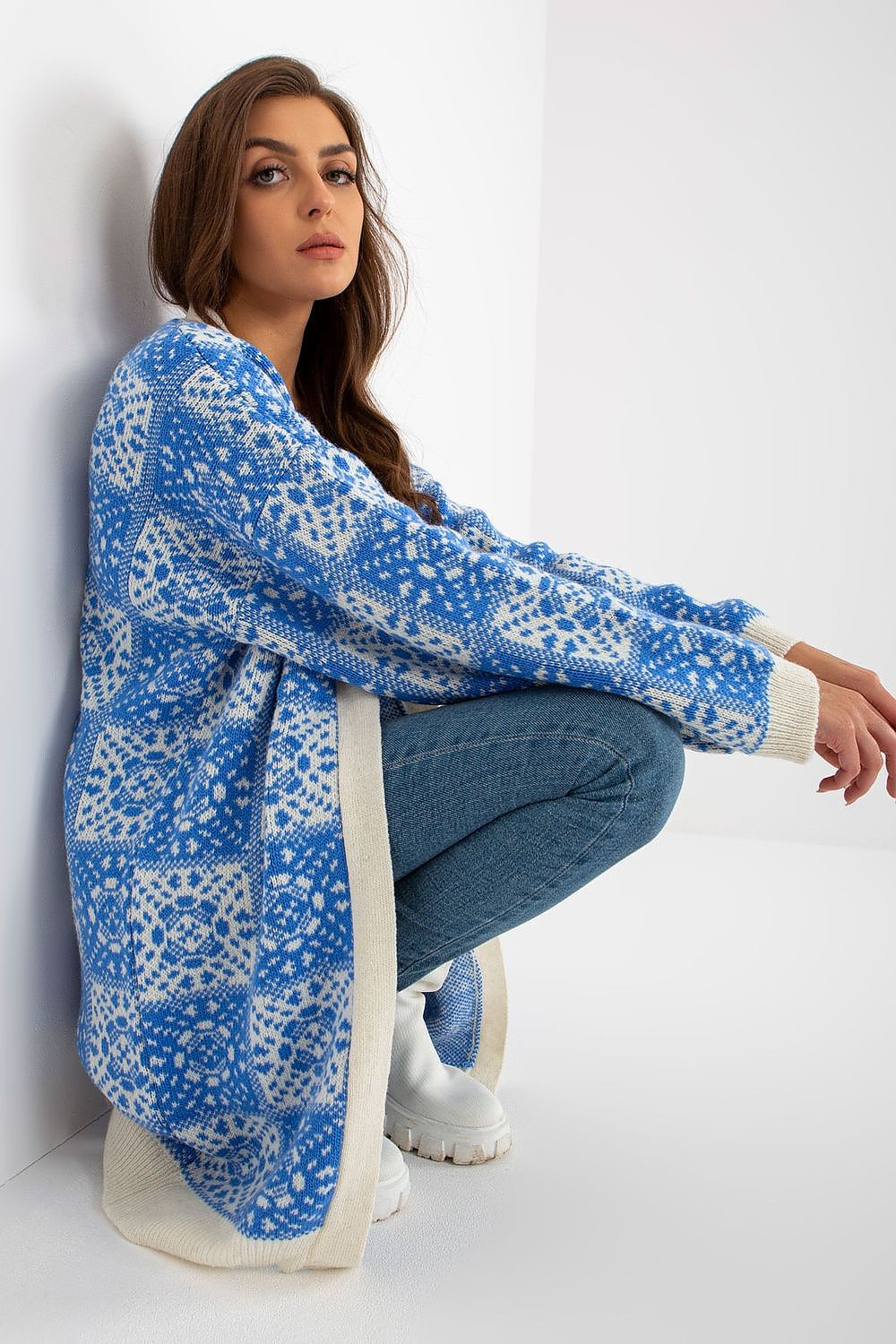 Cardigan model 170809