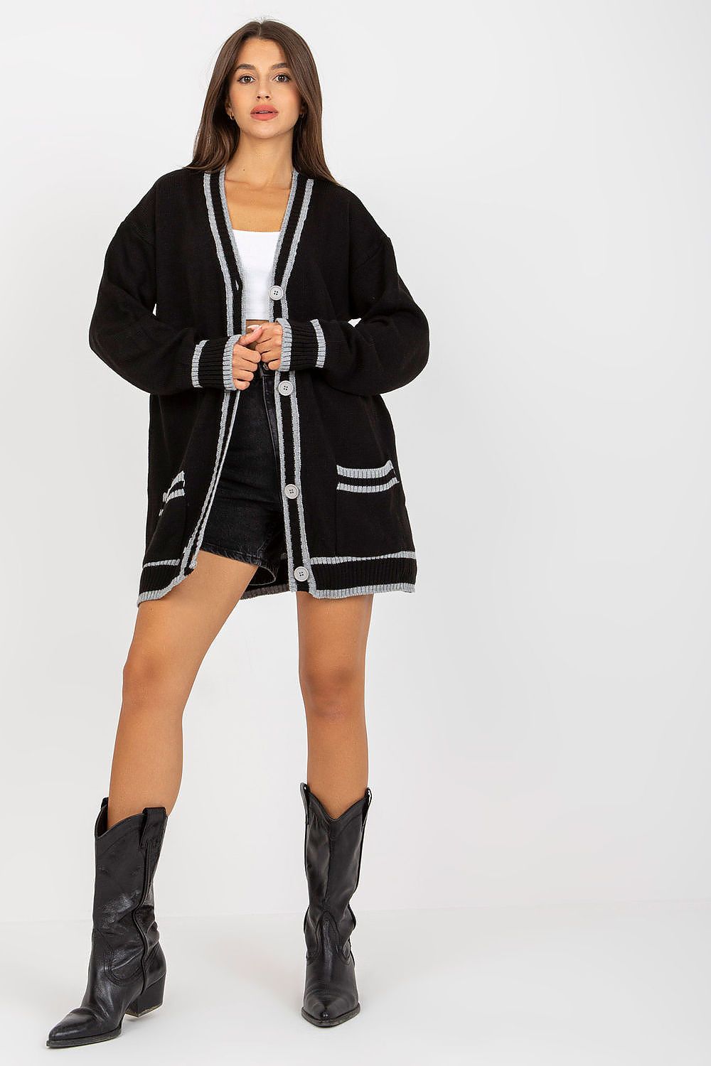 Cardigan model 170831