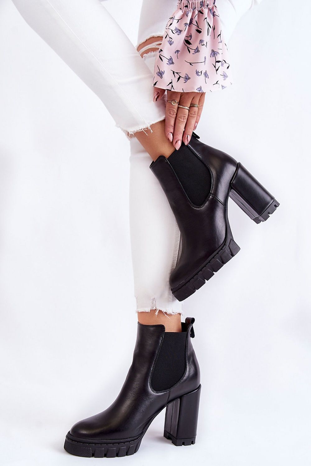 Heel boots model 173759