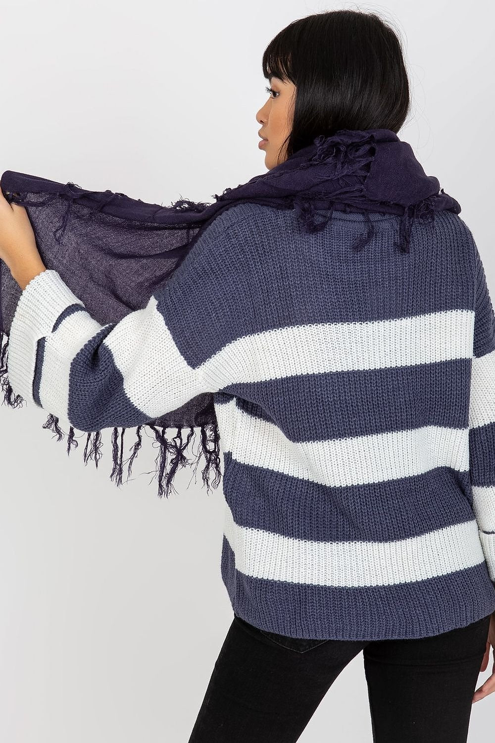 Shawl model 174882