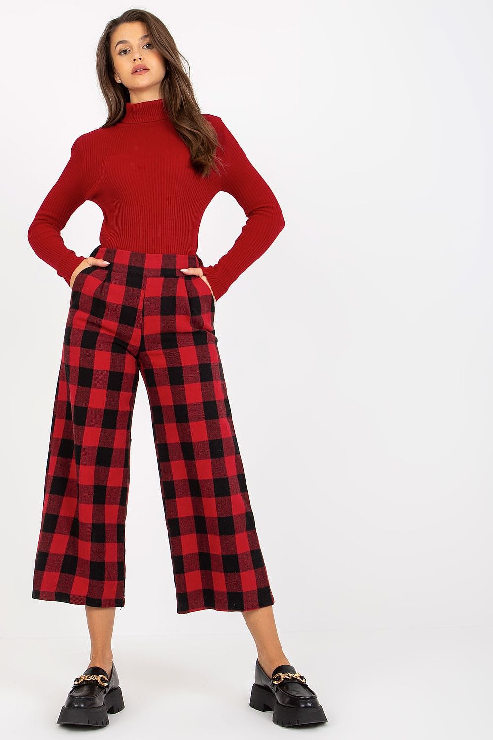 Women trousers model 174998