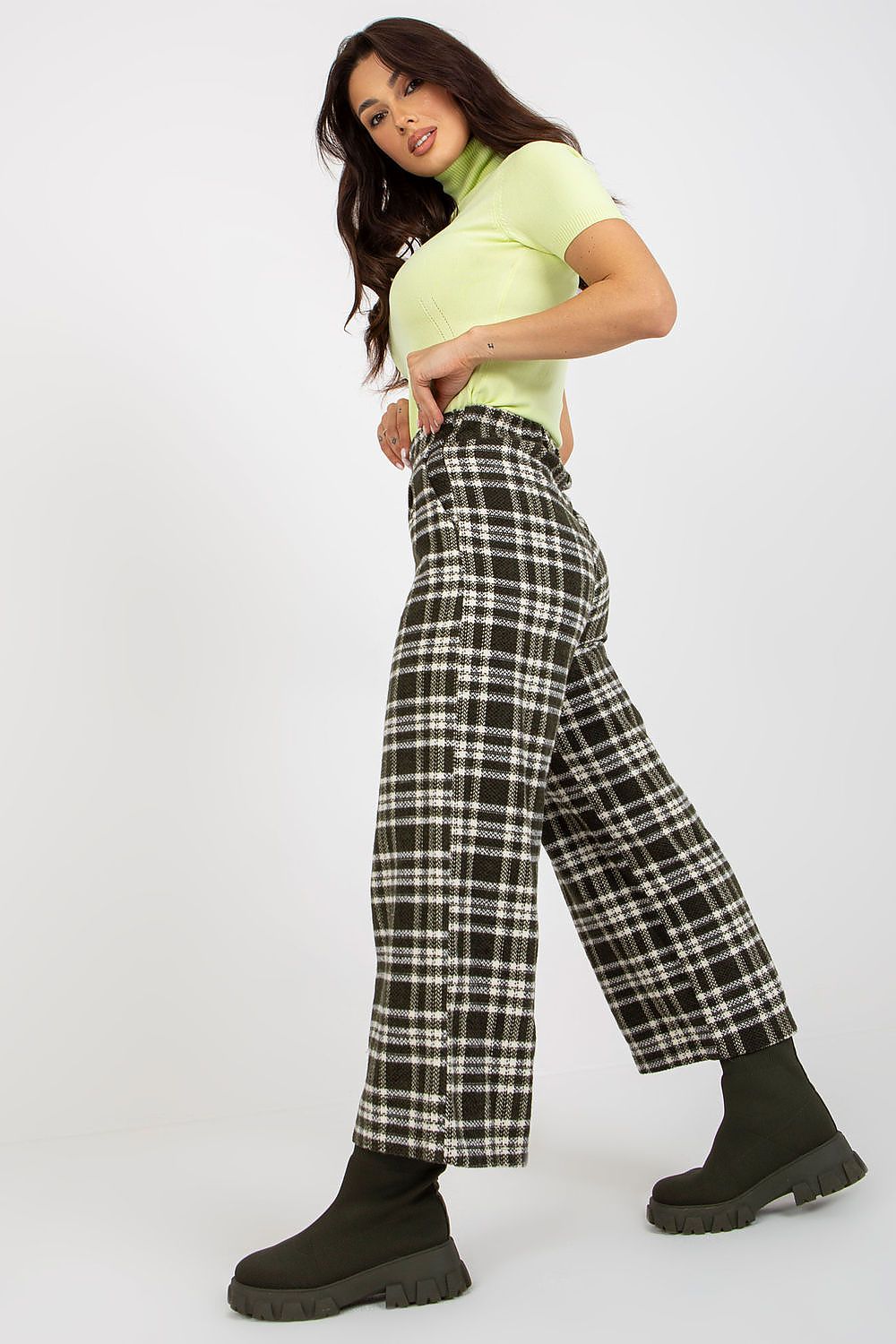 Women trousers model 175002