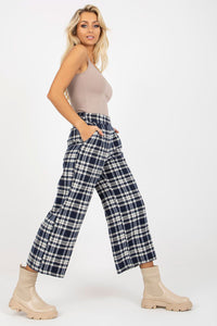 Women trousers model 175003