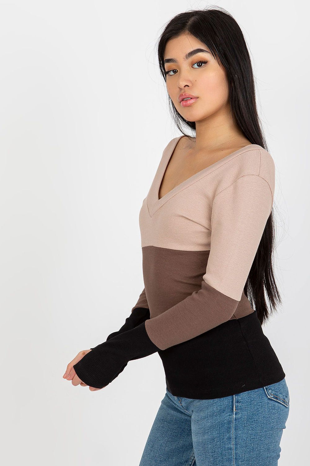 Blouse model 175090