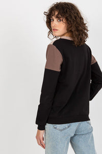 Sweatshirt model 175200