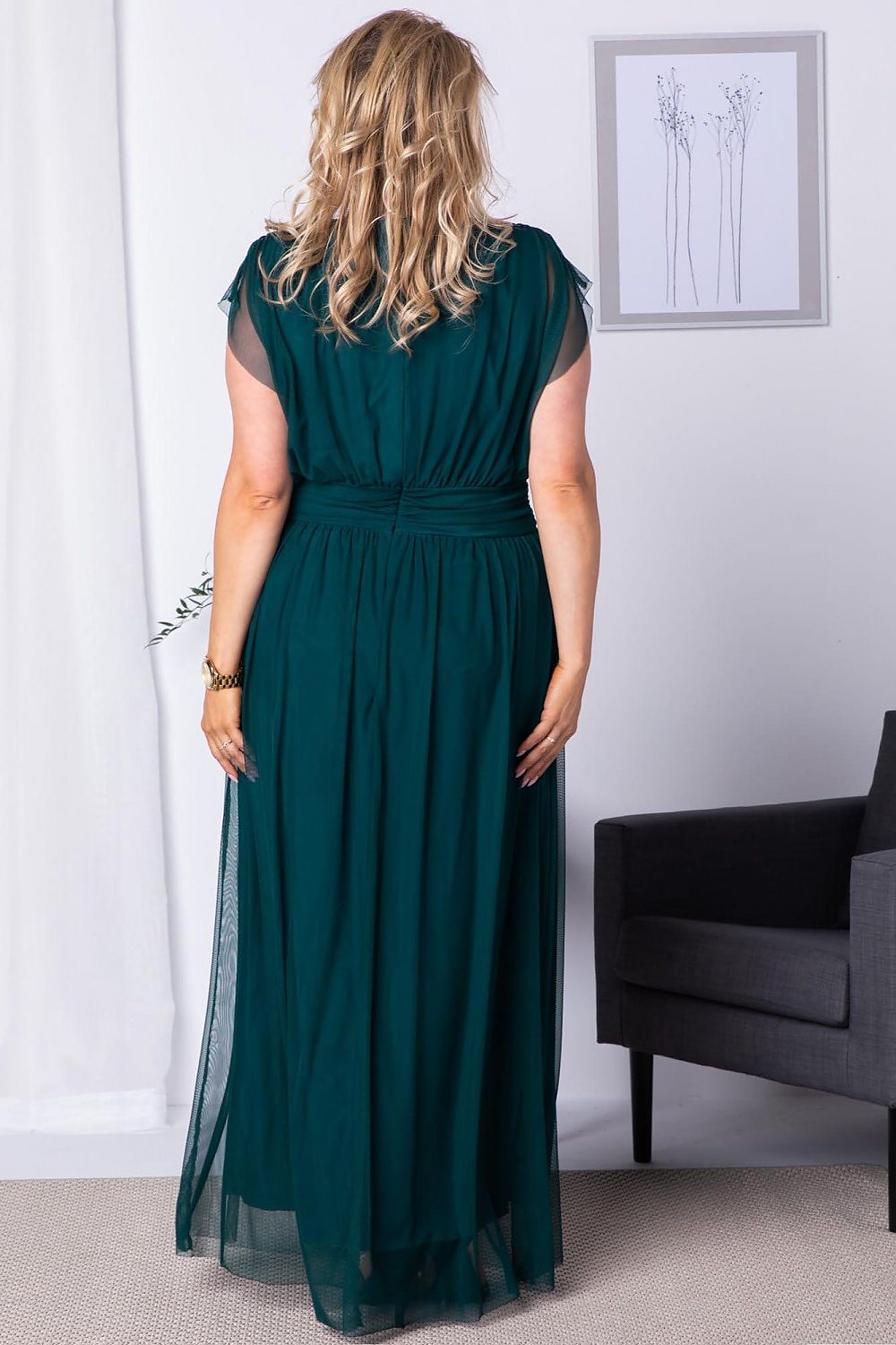 Plus size dress model 175251