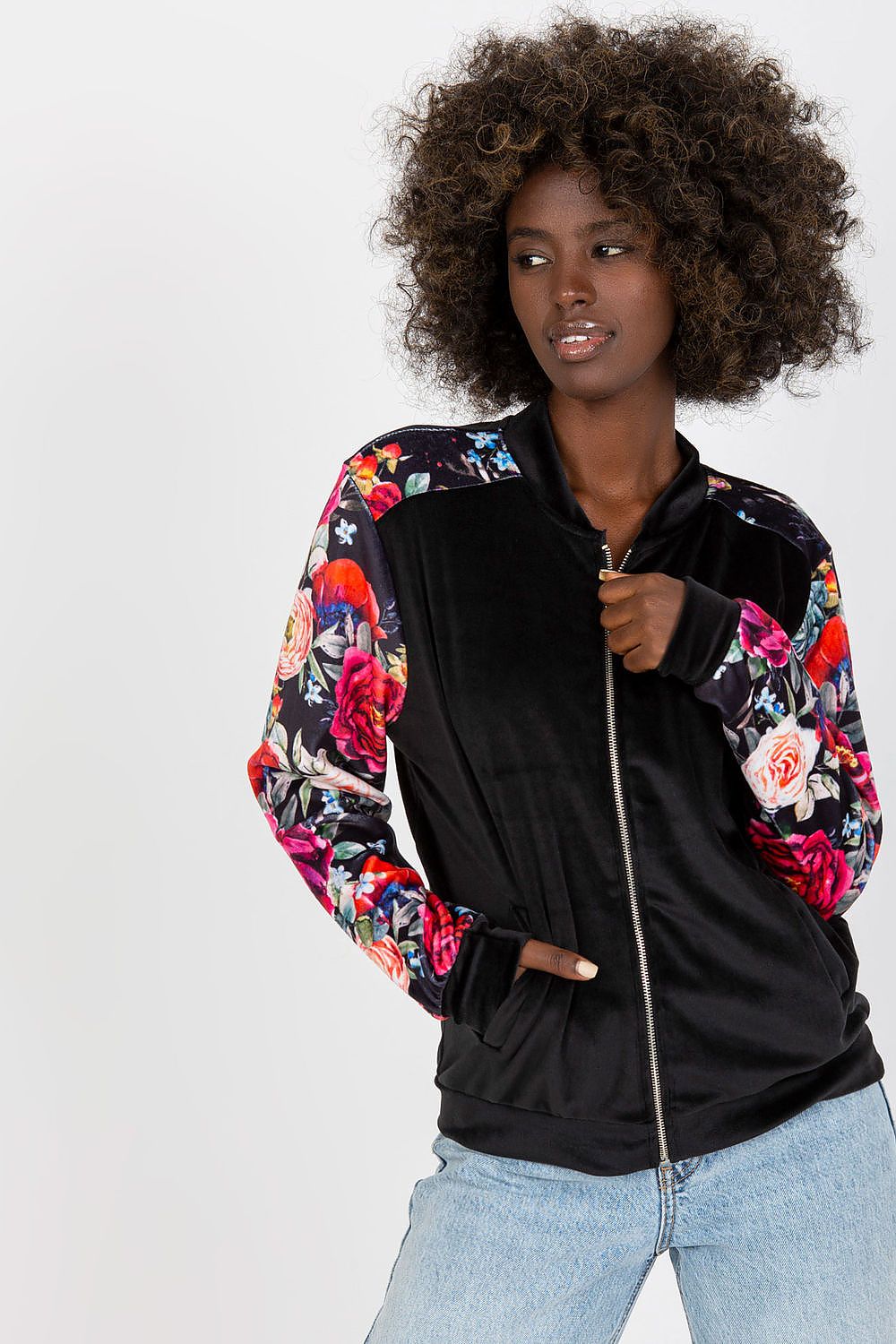 Sweatshirt model 175423