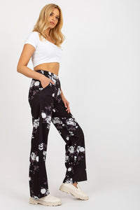 Women trousers model 175770