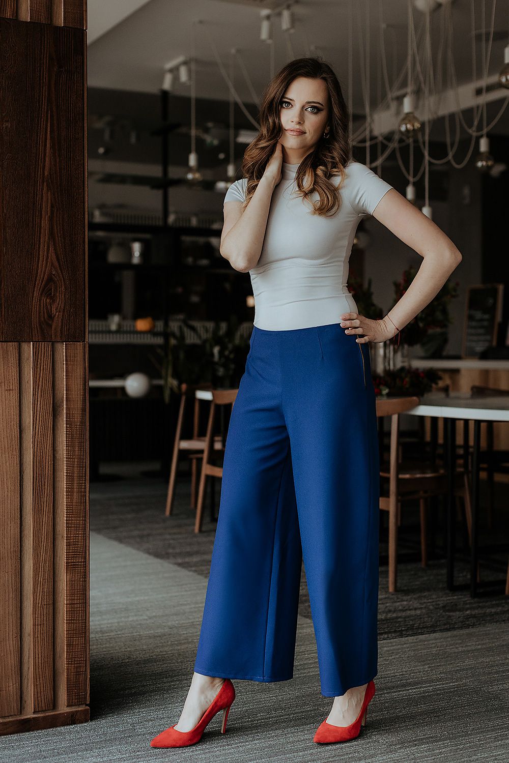 Women trousers model 176700