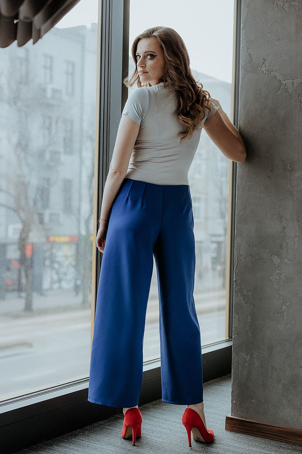 Women trousers model 176700