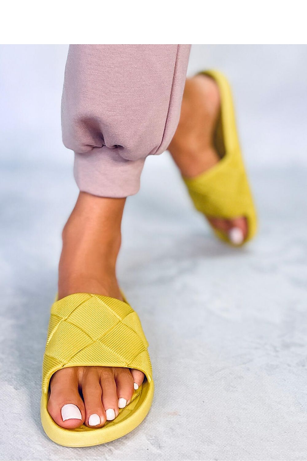 Flip-flops model 177349