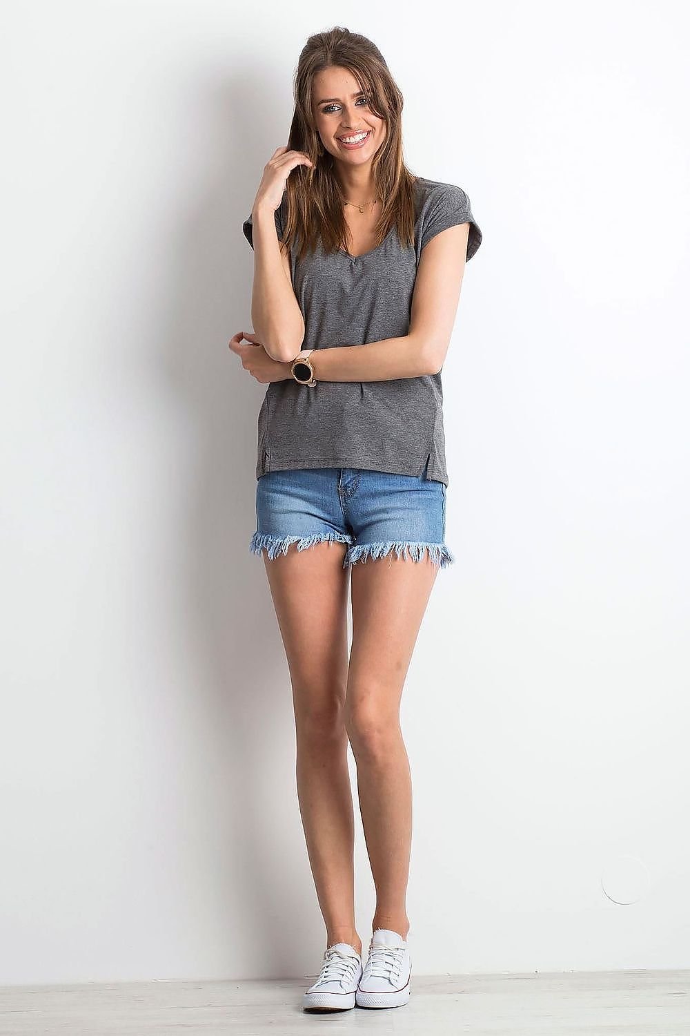 T-shirt model 178944