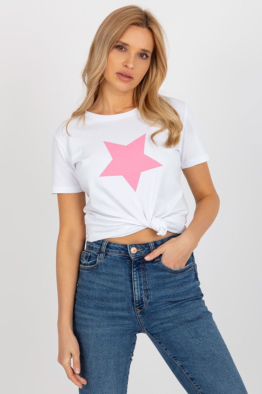 T-shirt model 178956
