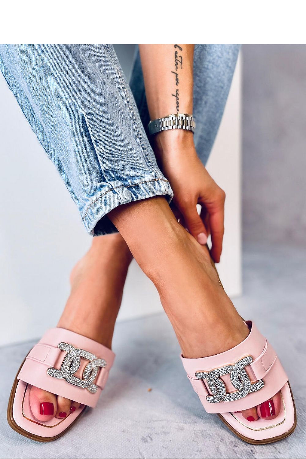Flip-flops model 179283