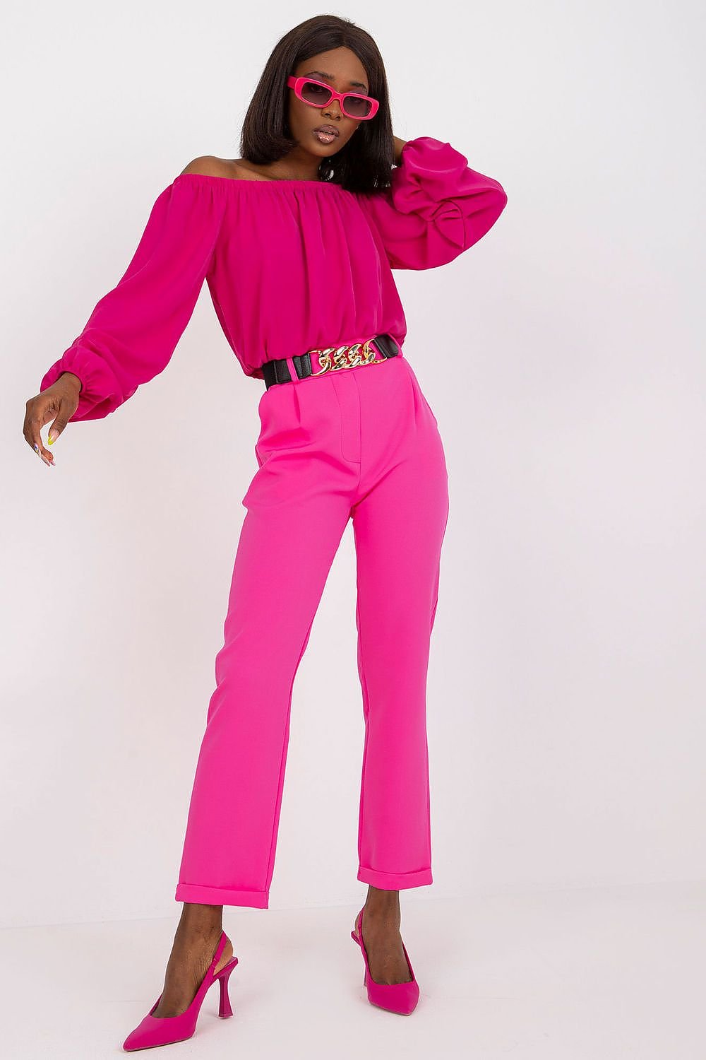 Women trousers model 179696