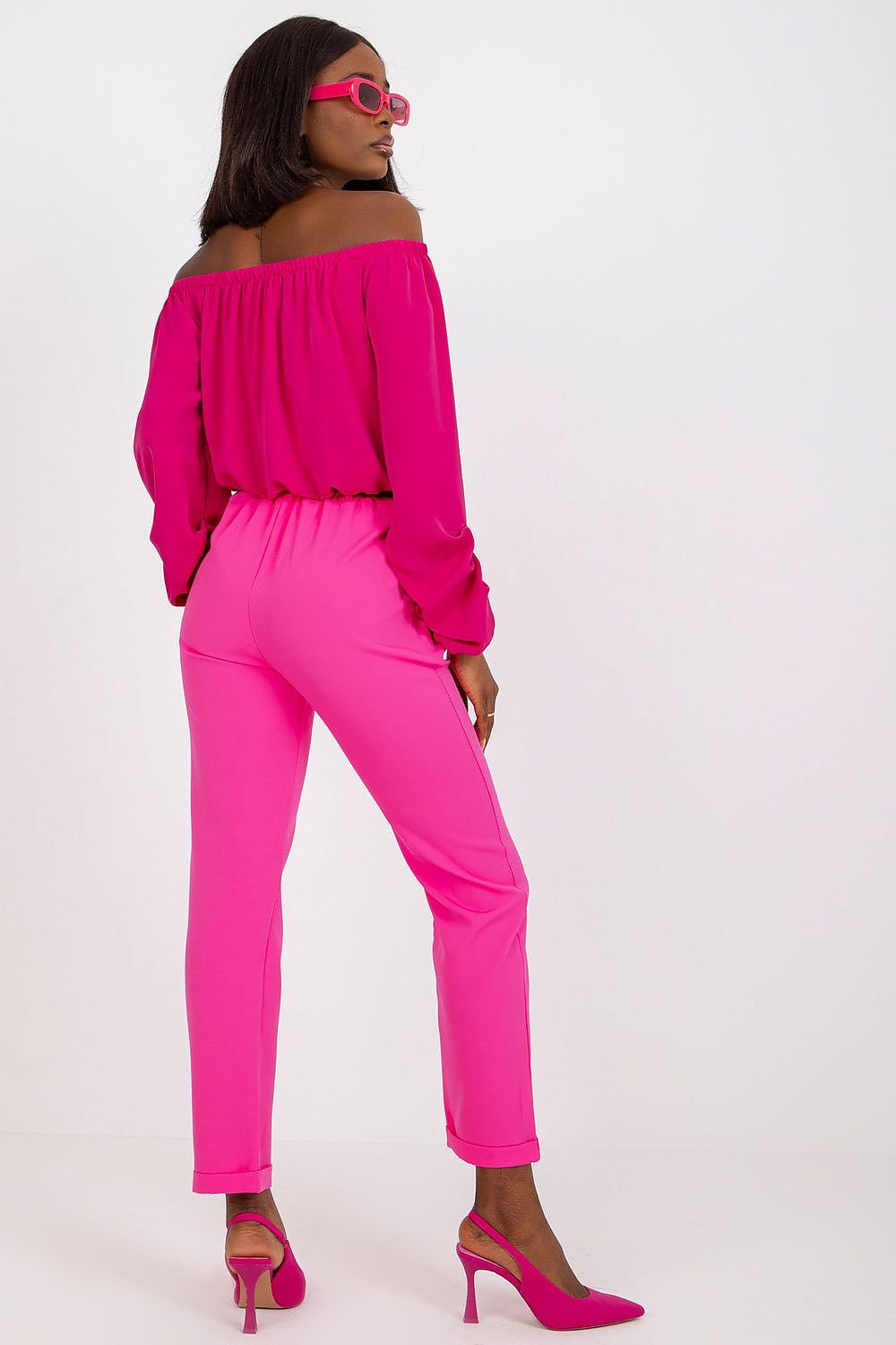 Women trousers model 179696