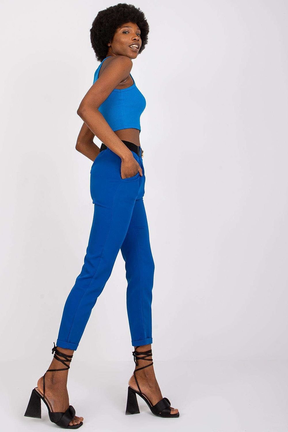 Women trousers model 179698