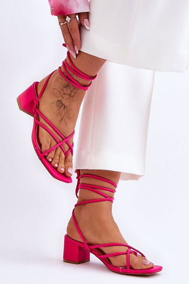 Strappy sandals model 180119