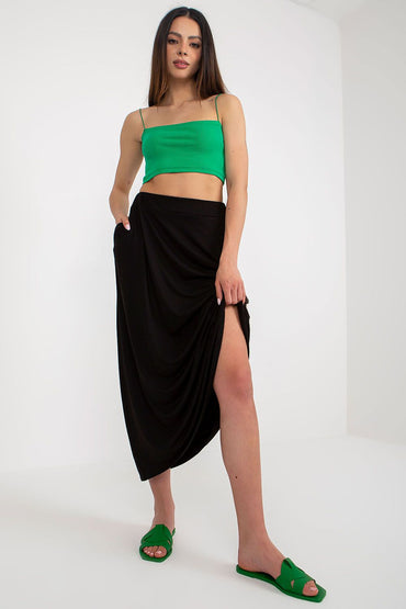 Long skirt model 180212