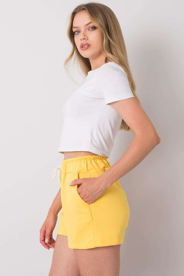 Shorts model 180901