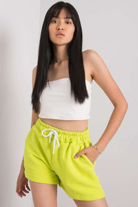 Shorts model 180905