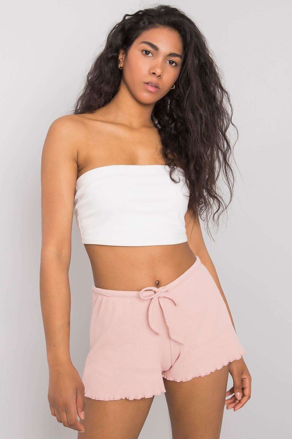 Shorts model 180909