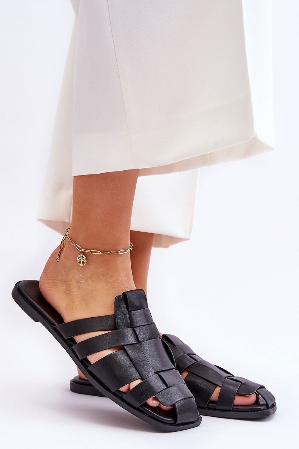 Flip-flops model 181196