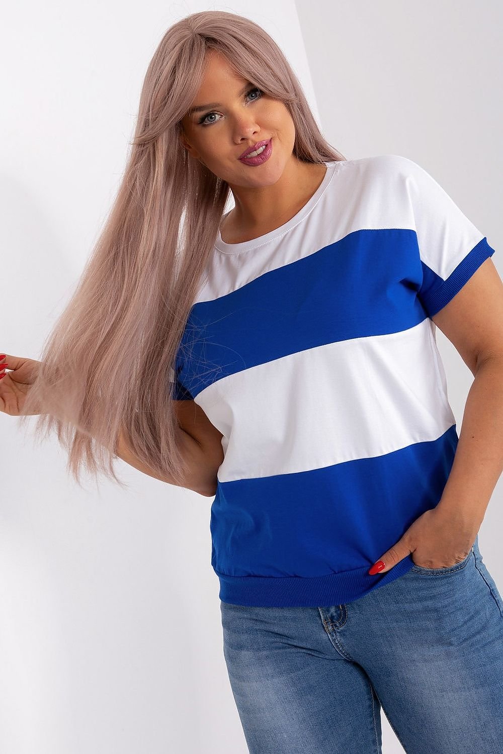 Plus size blouse model 182738