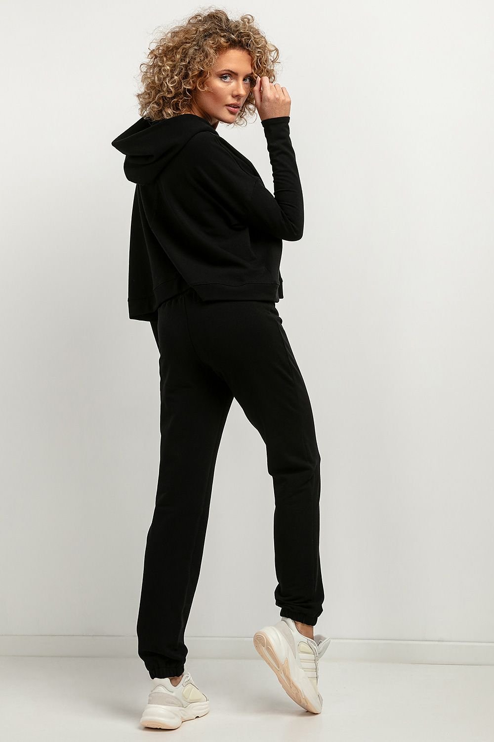 Tracksuit trousers model 183188