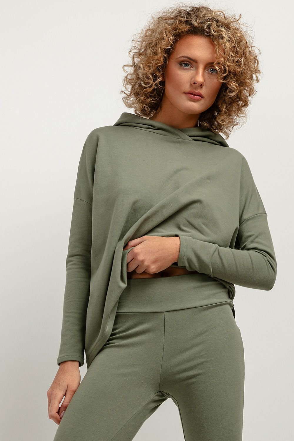 Sweatshirt model 183270