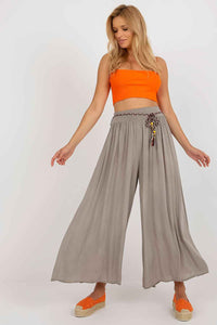 Women trousers model 183482