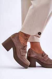 Heeled low shoes model 183948