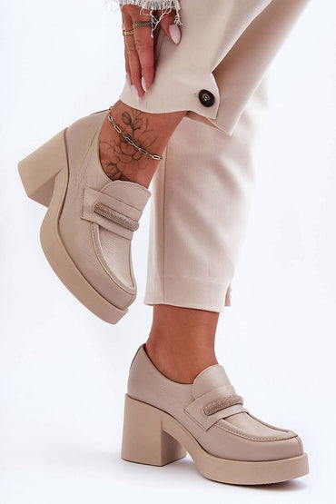 Heeled low shoes model 183964
