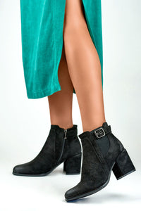 Heel boots model 184633