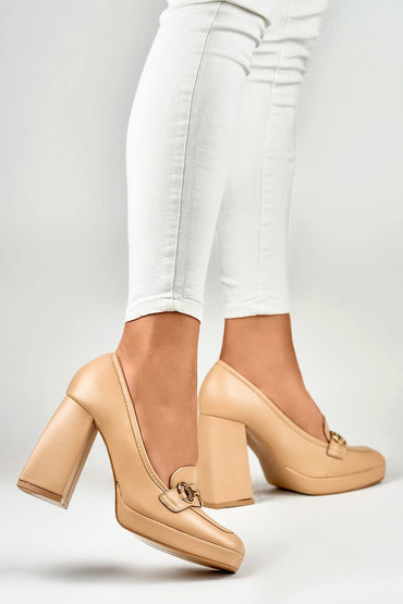 Heel pumps model 184641